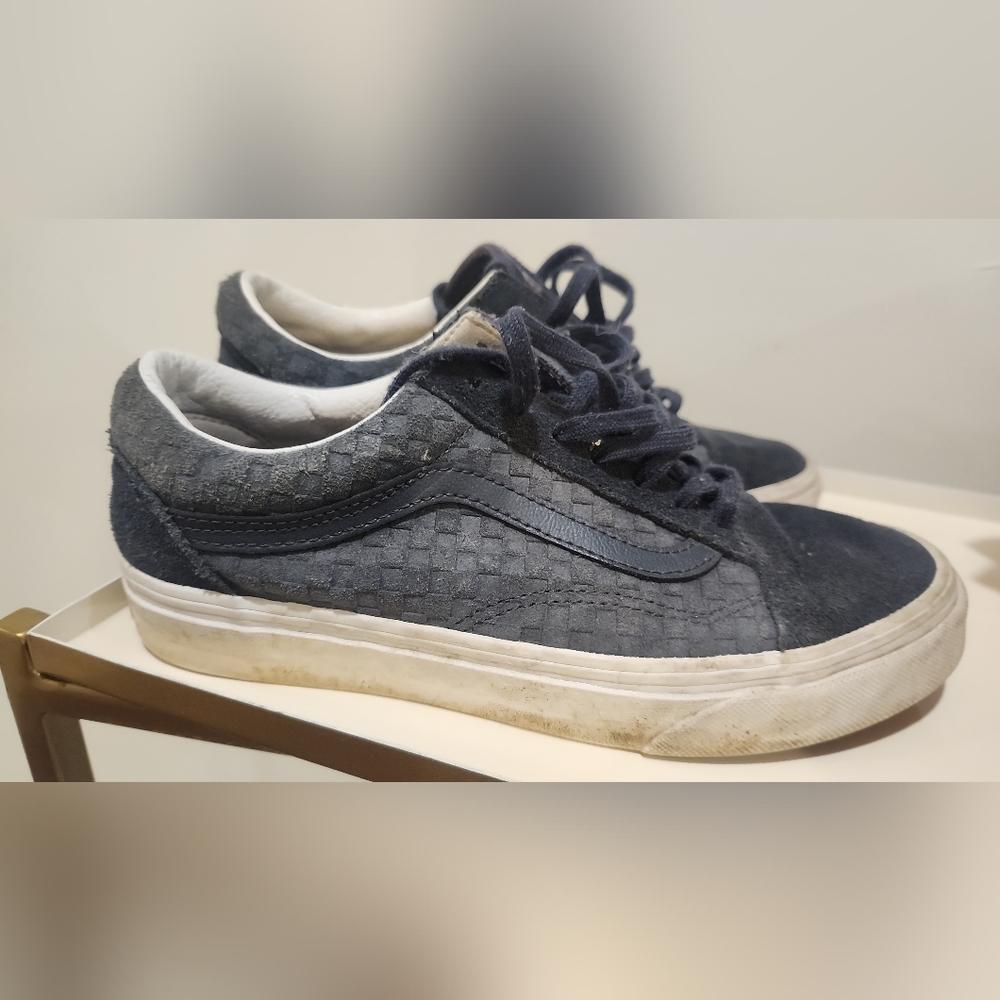 Vans Men's Textured Dark Blue Sneakers